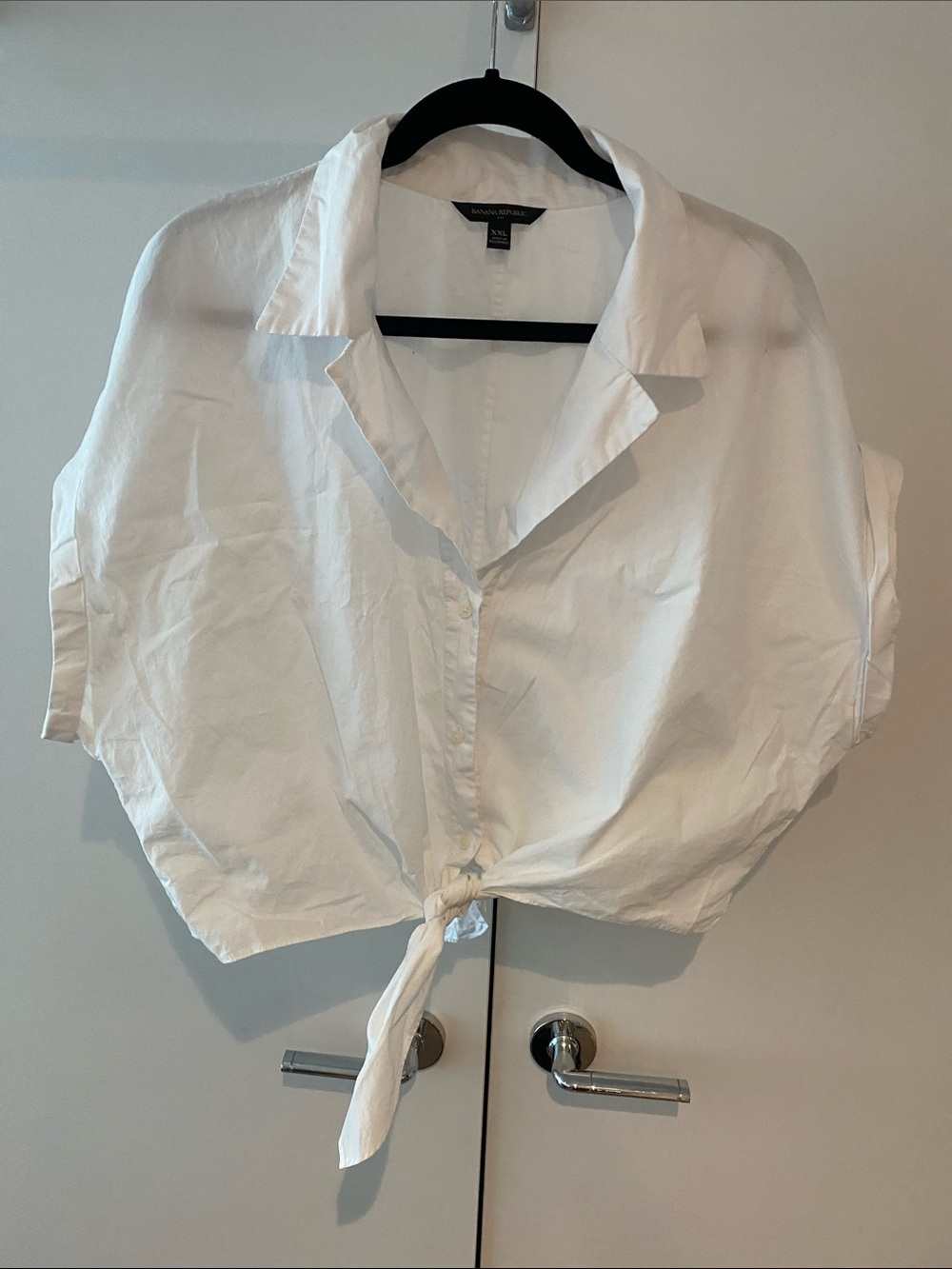 Banana Republic White Button-Front Tie Hem Shirt